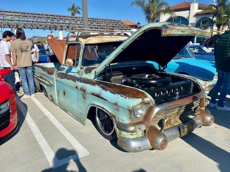 Автомобильный креатив: 25 примеров тюнинга на грани фантастики и безвкусицы