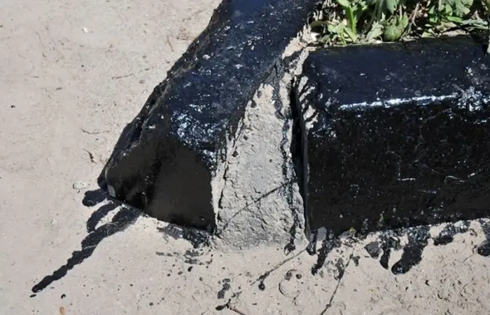 Черные зубы и лица: зачем дети в СССР жевали битум