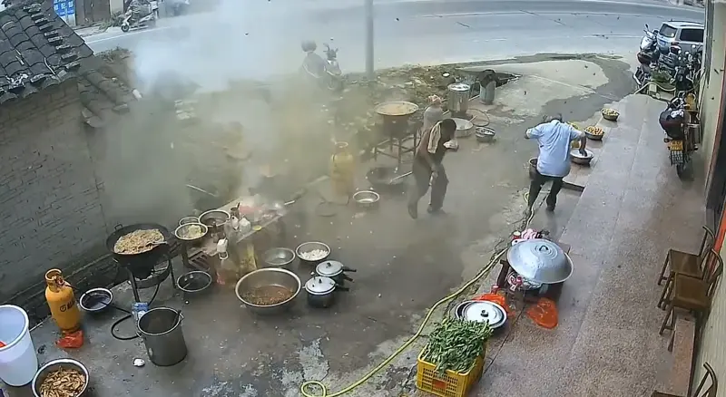 Загадочный случай с микроволновкой попал на видео