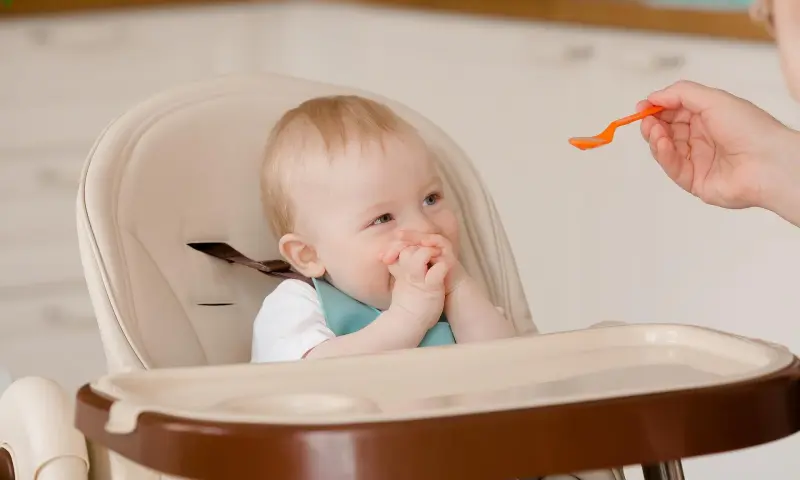 Как правильно вводить кашу в прикорм: подробный гид для родителей