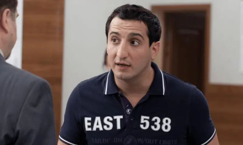 Тайный наследник звезды «Универа»: как Арарат Кещян 14 лет скрывал сына и отказал ему в квартире