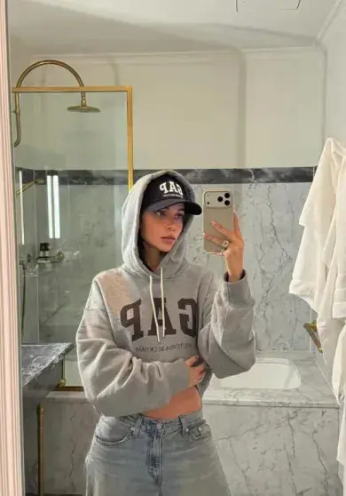 Виктория Бекхэм и Джеки Апостел: новая гармония на фоне семейного разлада