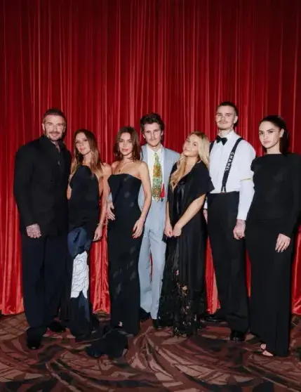 Виктория Бекхэм и Джеки Апостел: новая гармония на фоне семейного разлада