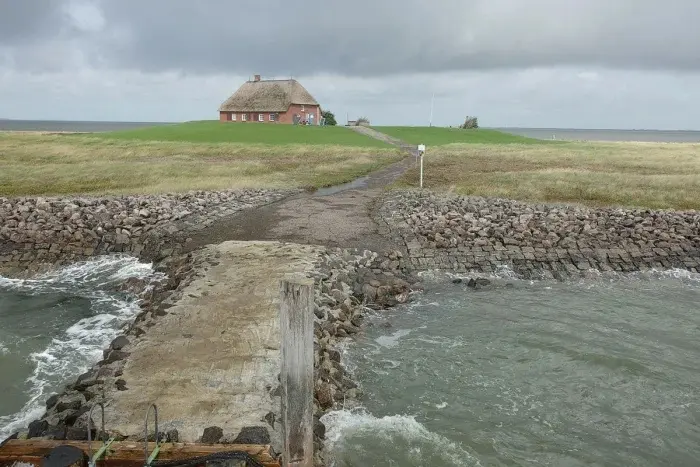 Халлигены: Таинственные острова, которые тонут и появляются в Северном море