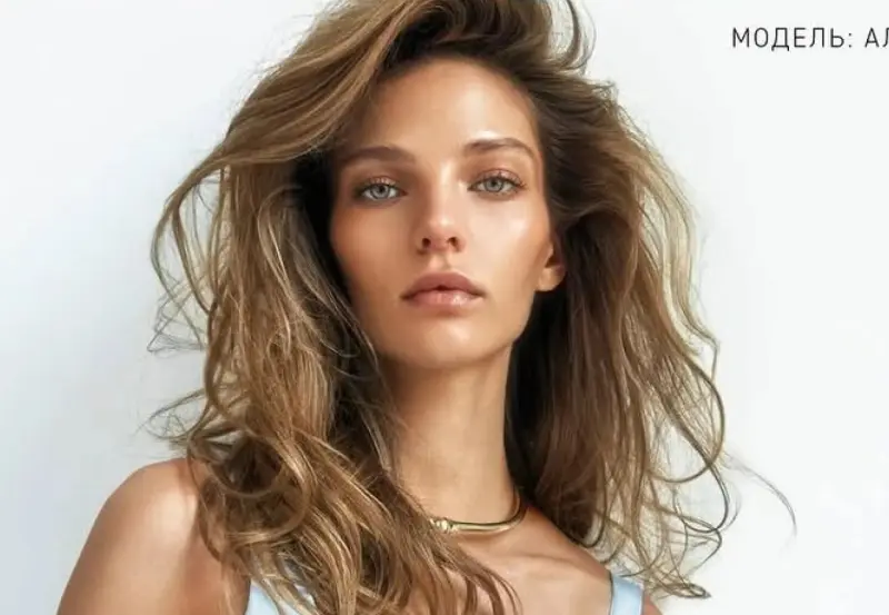 Алеся Кафельникова украсила обложку Marie Claire