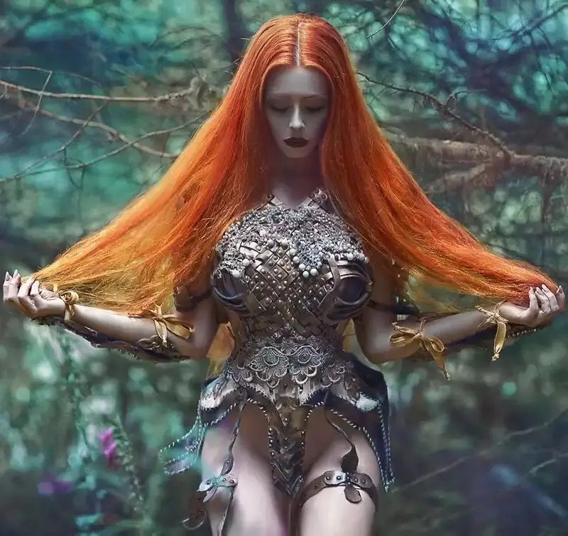 Тёмная сказка в ткани: готические шедевры польской художницы