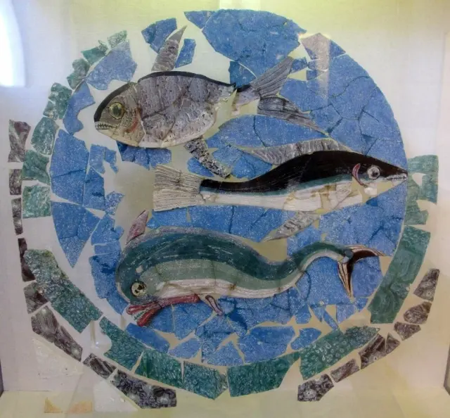 Неожиданные сокровища: 18 загадочных артефактов из глубины веков