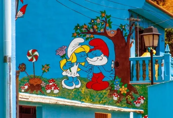 Хускар: Испанская деревня, которая стала городом Смурфиков