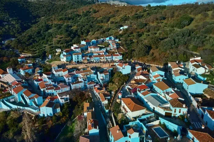 Хускар: Испанская деревня, которая стала городом Смурфиков