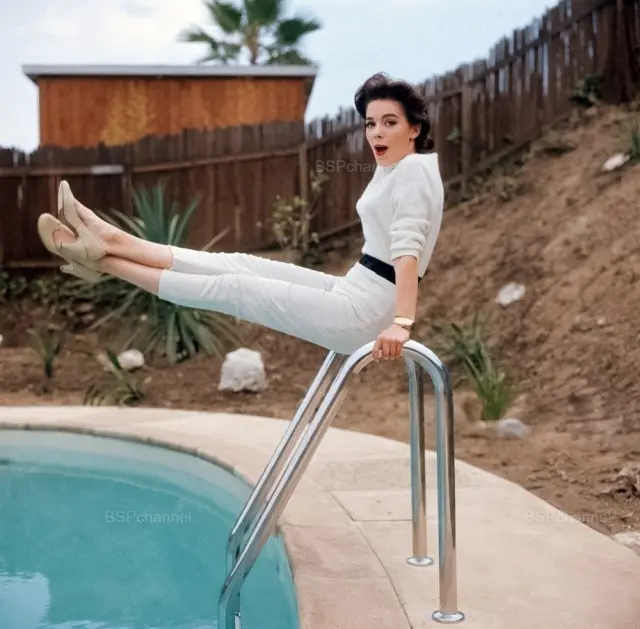 Архивные снимки: как выглядели легенды XX века в реальной жизни