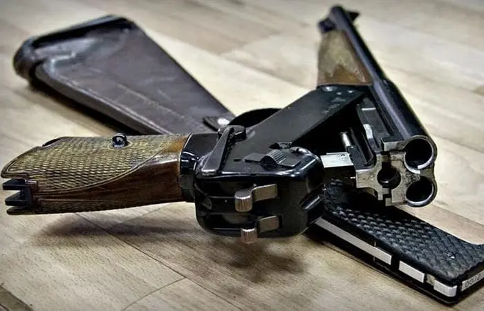 Зачем советским космонавтам выдавали пистолет и как появилось уникальное оружие ТП-82