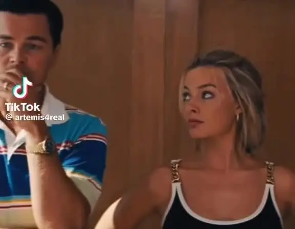 10 скрытых признаков женской симпатии, которые вы упускаете