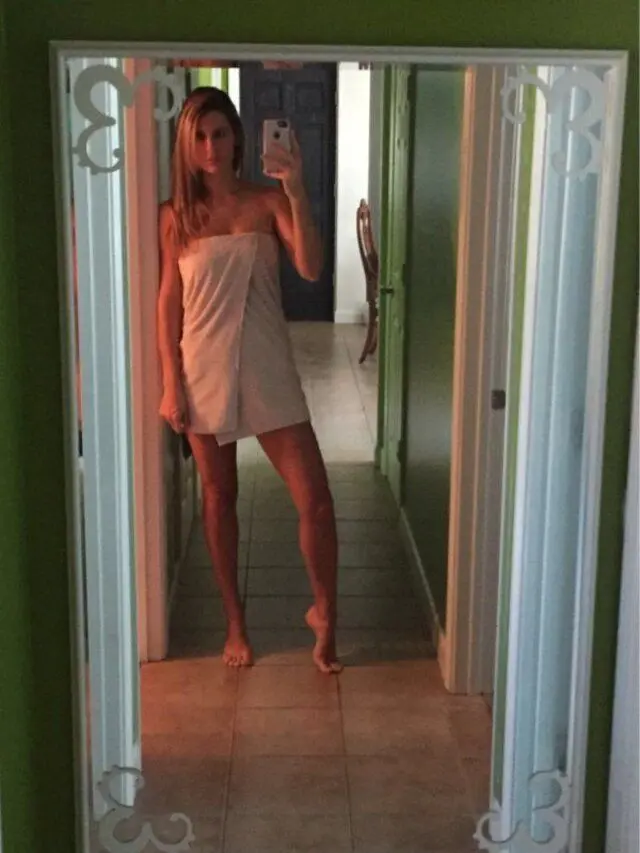 Искусство быть свежей: 21 фото красоток, для которых полотенце — лишь условность