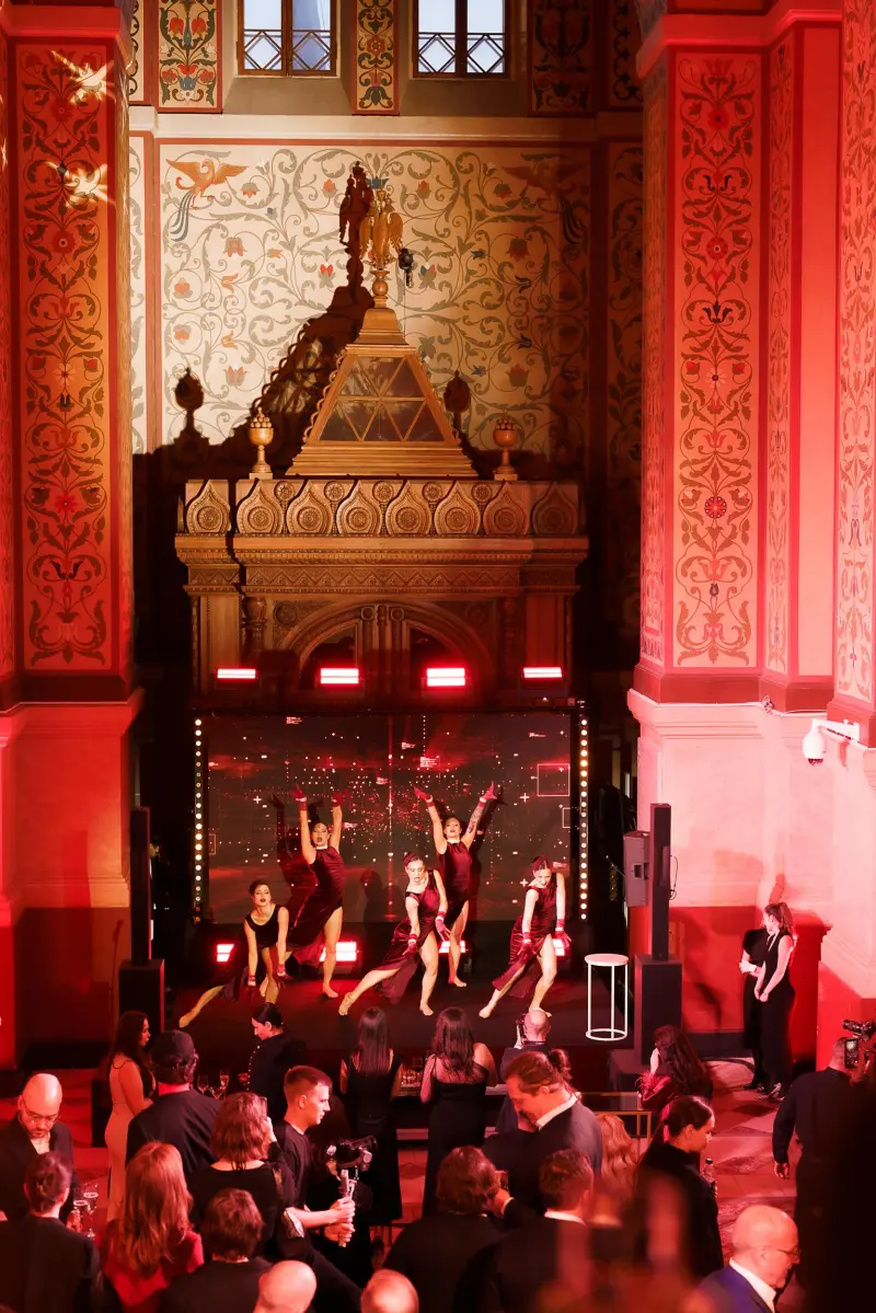 Звезды спорта и бизнеса получили награды на торжественной церемонии «Истории мужчин Maxim»