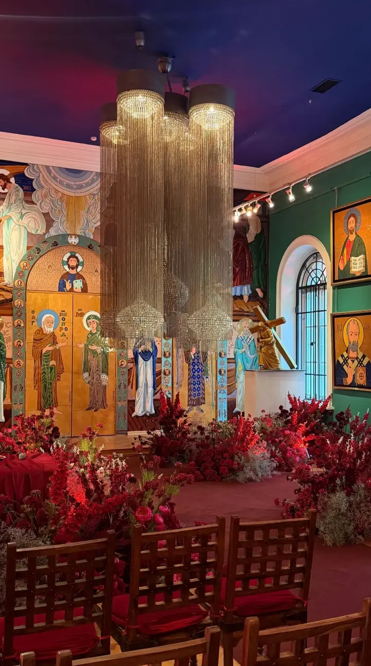 Роскошная свадьба дочери миллиардера: два платья, звездные гости и трендовый торт свадьба, Анастасия Аветисян, Артур Халатов, Владимир Аветисян, миллиардер, галерея Церетели, Москва, знаменитости, роскошь, платья