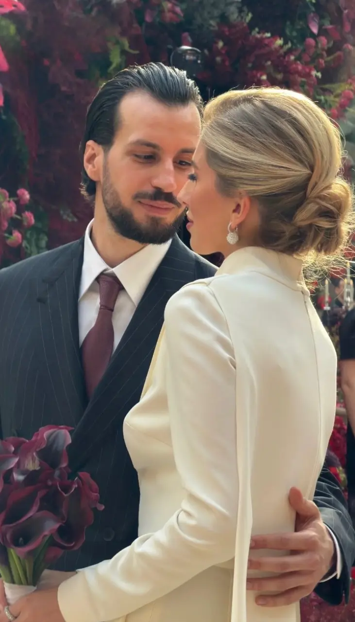 Роскошная свадьба дочери миллиардера: два платья, звездные гости и трендовый торт свадьба, Анастасия Аветисян, Артур Халатов, Владимир Аветисян, миллиардер, галерея Церетели, Москва, знаменитости, роскошь, платья