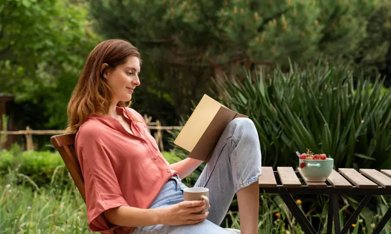 5 книжных новинок для подарка подруге на Всемирный день книг