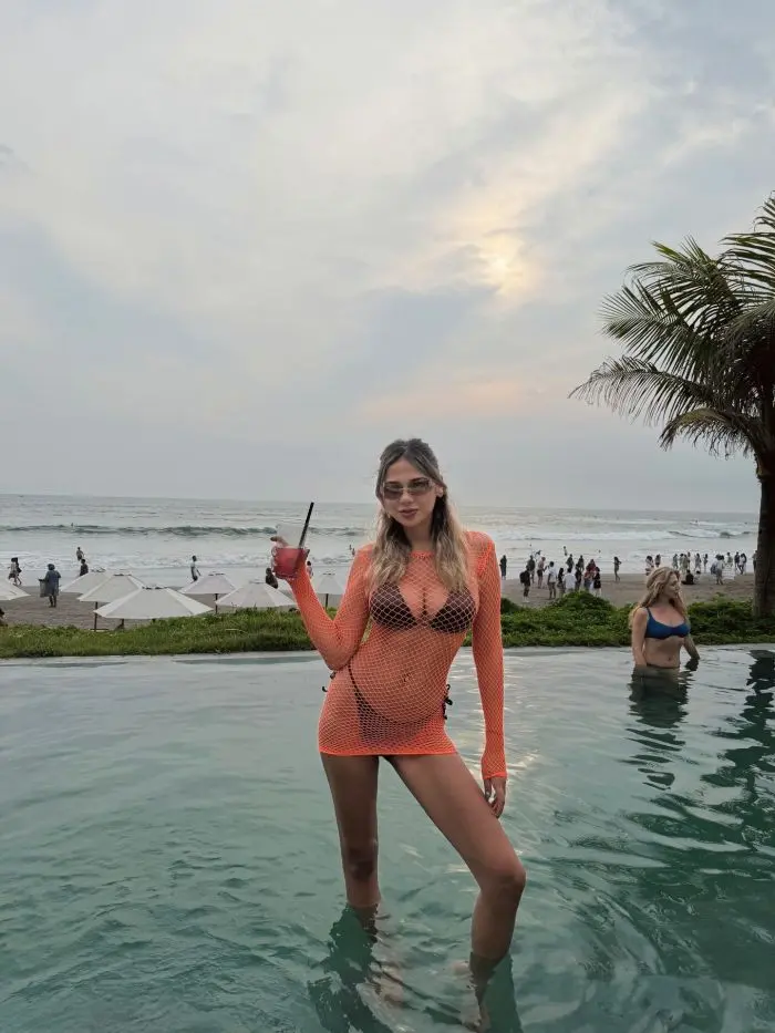 Суд над моделью: 10 лет тюрьмы за слова о легких деньгах Мерве Таскин, Турция, модель, суд, секс-работа, проституция, тюрьма, прокуратура, Стамбул