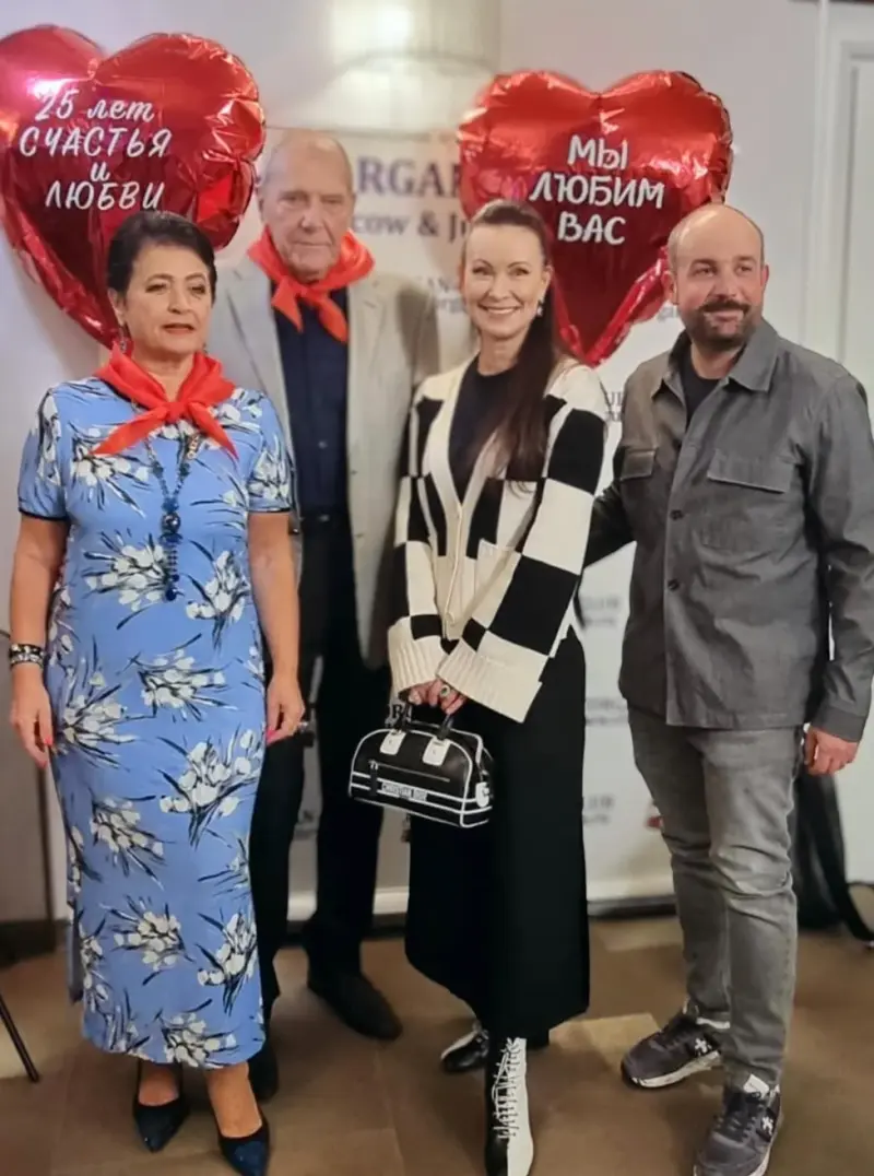 Внучки или дочки? Как выглядят юные наследницы Эммануила Виторгана Эммануил Виторган, Ирина Молдик, дети, семья, светские новости, актеры