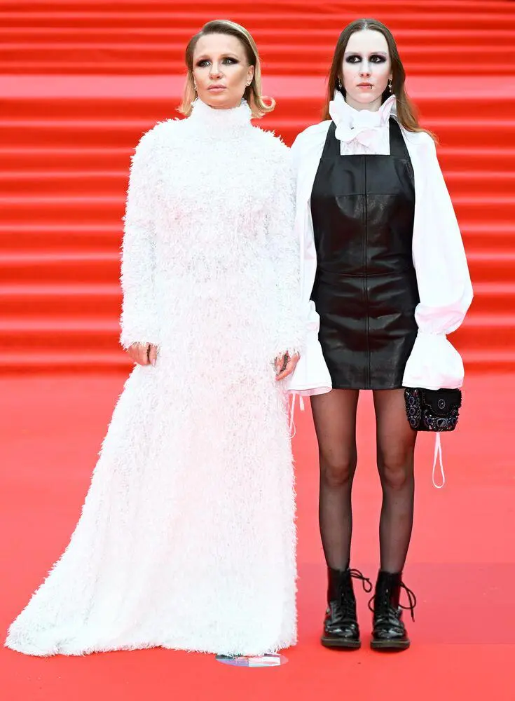 Тихая роскошь: как звезды покоряли закрытие ММКФ-2026 ММКФ, кинофестиваль, звезды, красная дорожка, мода, стиль, образы, Юлия Снигирь, Елизавета Боярская, Ляйсан Утяшева, Анна Калашникова, Анетта Орлова, Кристина Асмус