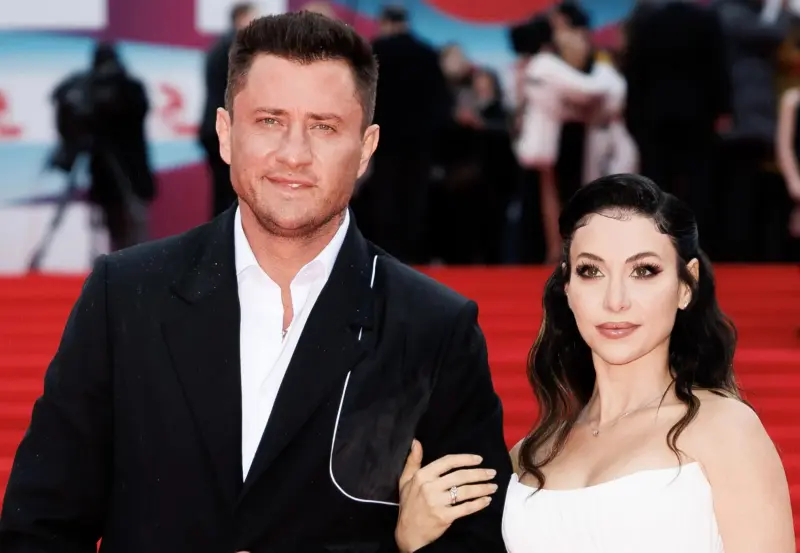 Прилучный с молодой женой засветились на закрытии ММКФ: Зепюр выбрала откровенный наряд павел прилучный, зепюр брутян, ммкф, кинофестиваль, звезды, светская жизнь