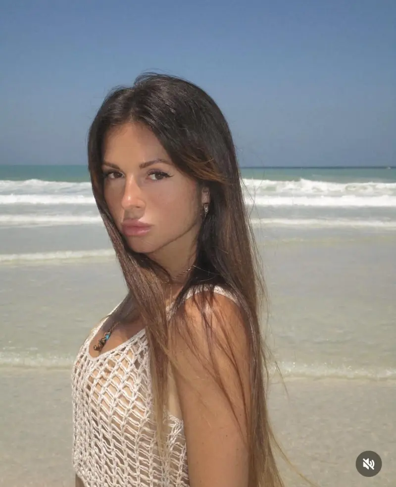 Нюша больше не одна: фанаты по тату вычислили нового парня певицы Нюша, Влад Ханецкий, роман, отношения, Дубай, музыкант, диджей