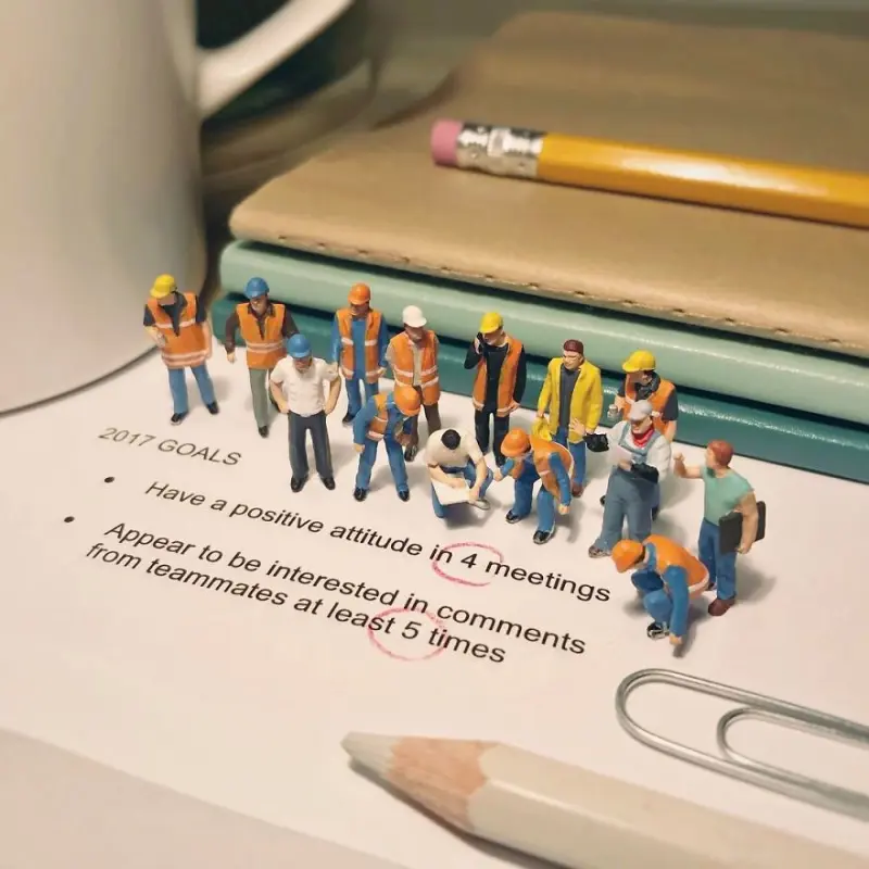 Как победить офисную тоску: 40+ миниатюрных шедевров из канцелярии креатив, миниатюры, офис, фотография, творчество, Деррик Лин, хобби