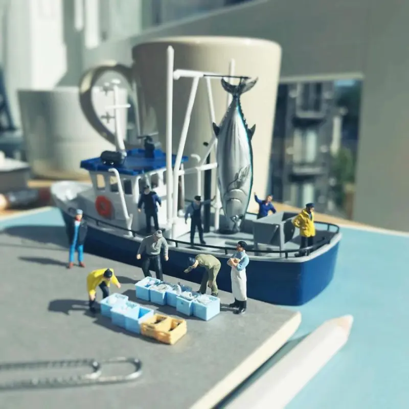 Как победить офисную тоску: 40+ миниатюрных шедевров из канцелярии креатив, миниатюры, офис, фотография, творчество, Деррик Лин, хобби