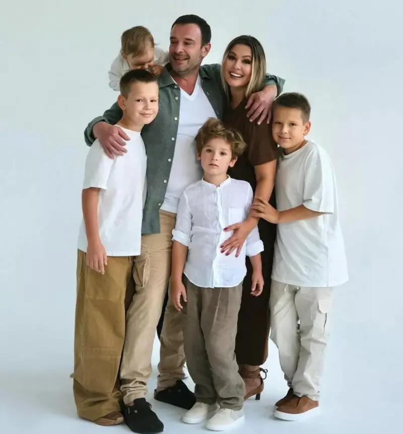 «Штамп — не про любовь»: Мария Кожевникова объяснила, почему не выходит замуж за отца своих детей Мария Кожевникова, Евгений Васильев, отношения, брак, дети, материнство, похудение, голодание, интервью, секрет счастья