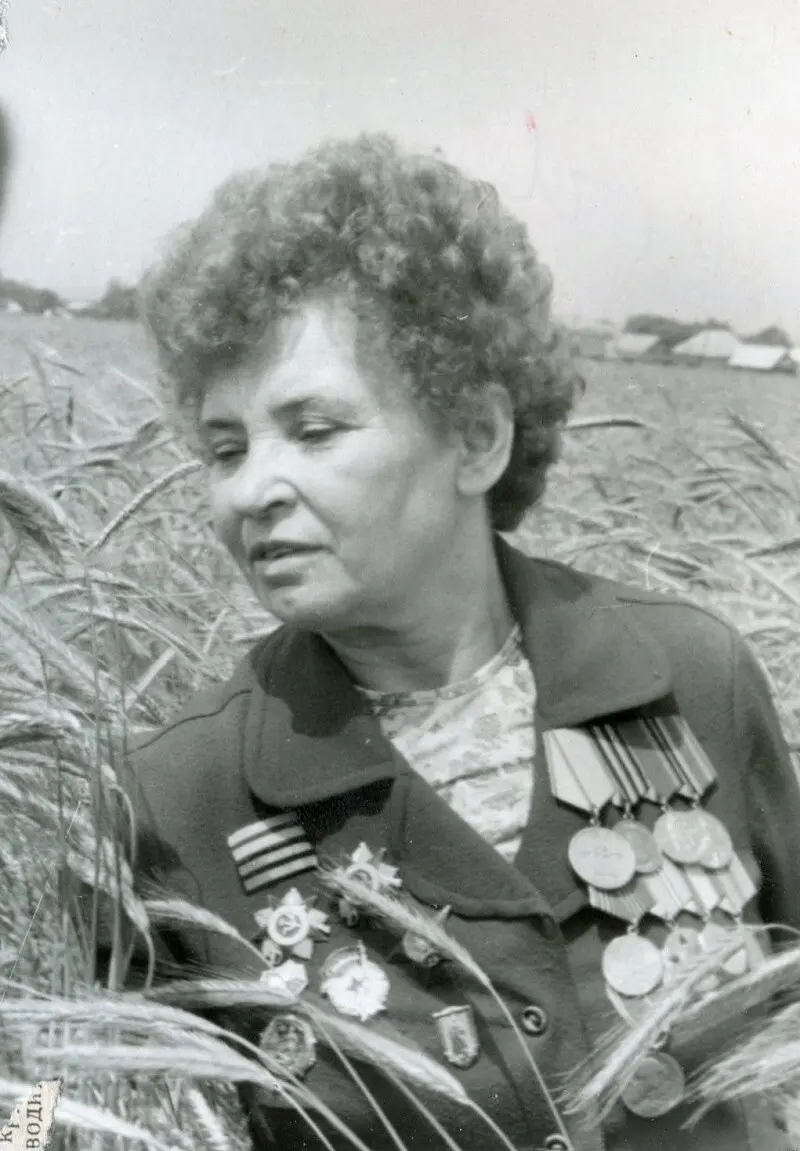 Девочка, которая не боялась смерти: подвиг 15-летней санитарки Великая Отечественная война, герои, подвиг, санинструктор, Валентина Пономарёва, история, память