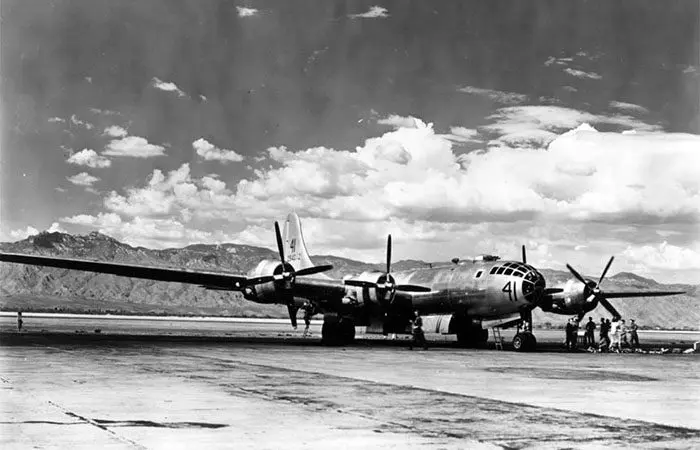 Ту-4: точная копия B-29, которая изменила советскую авиацию Ту-4, B-29, копия, обратный инжиниринг, советский бомбардировщик, американская летающая крепость, история авиации, Туполев