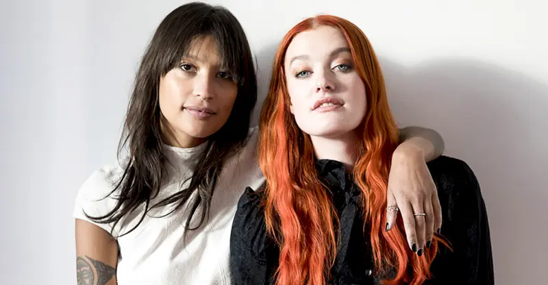 «К чёрту всё это»: Icona Pop — о разводе, тревожности и альбоме, который спас их дружбу Icona Pop, Caroline Hjelt, Aino Jawo, Ritual, новый альбом, шведская поп-музыка, интервью, возвращение, материнство, развод