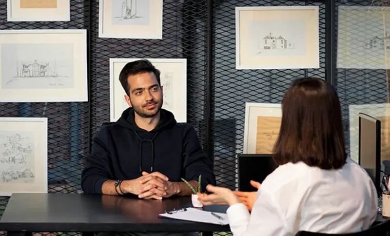 5 приемов из ФБР: как заставить любого согласиться с вами переговоры, фбр, крис восс, психология общения, влияние, техники убеждения, метод зеркала, маркировка эмоций, голос ночного радиоведущего