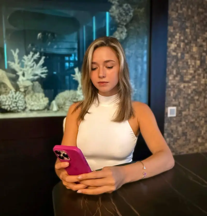 Камилла Валиева: 20 лет, свобода от Нестерова и билет на Олимпиаду Камилла Валиева, фигурное катание, хоккеисты, ЦСКА, Олимпиада, санкции, сплетни