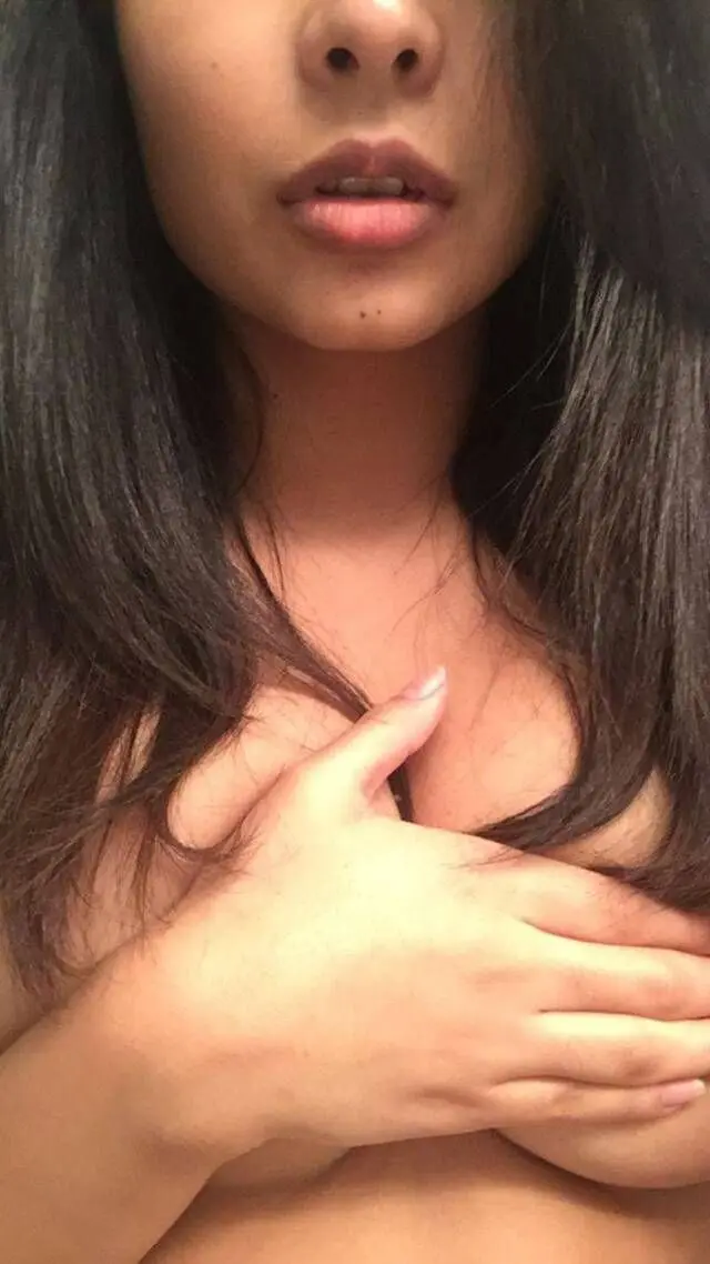 Девушки без белья: 21 кадр легкости и уверенности