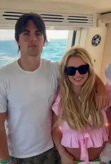 Сыновья Бритни Спирс оккупировали её дом, пока звезда лечится в рехабе Бритни Спирс, сыновья, рехаб, скандал, наследство, дом, арест