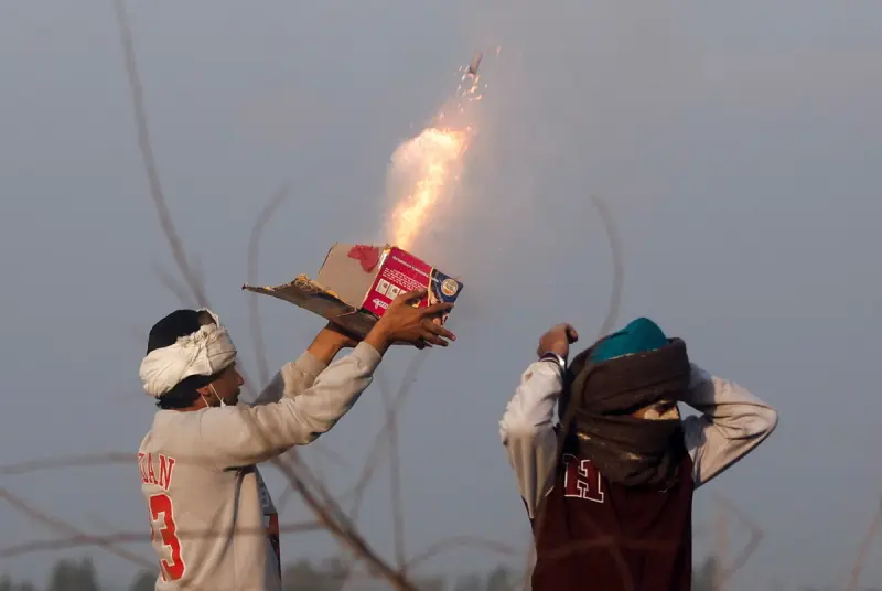 Быт и контрасты: 40 снимков из Индии, которые заставят задуматься Индия, фотографии, жизнь, контрасты, Реутер, Нью-Дели, культура, бедность