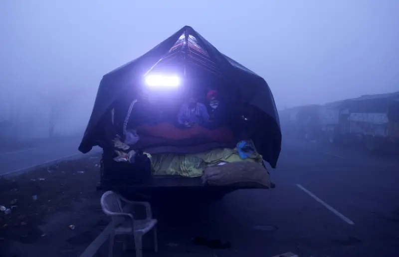 Быт и контрасты: 40 снимков из Индии, которые заставят задуматься Индия, фотографии, жизнь, контрасты, Реутер, Нью-Дели, культура, бедность