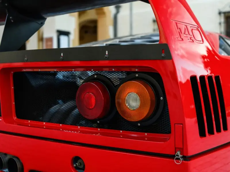 760 сил и тонна веса: почему этот F40 LM стоит как особняк Ferrari, F40, LM, аукцион, суперкар, Микелотто, гонки, рекорд