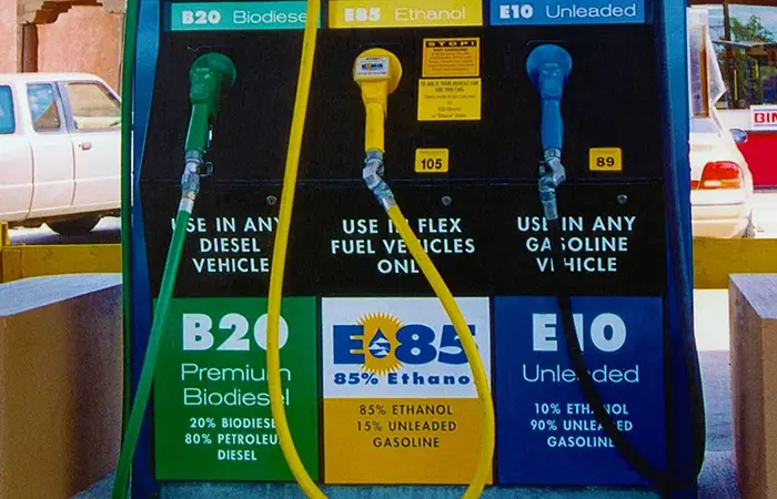 Спирт в бензобаке: панацея или приговор для двигателя? спирт, бензин, вода в баке, двигатель, автохимия, этанол, изопропиловый спирт, ремонт, топливо