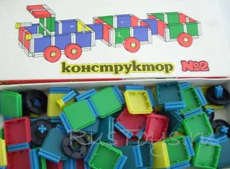 Советские конструкторы: от металлических пластин до пластиковых шедевров СССР, конструктор, игрушки, ностальгия, детство, советские игрушки, металлический конструктор, пластиковый конструктор