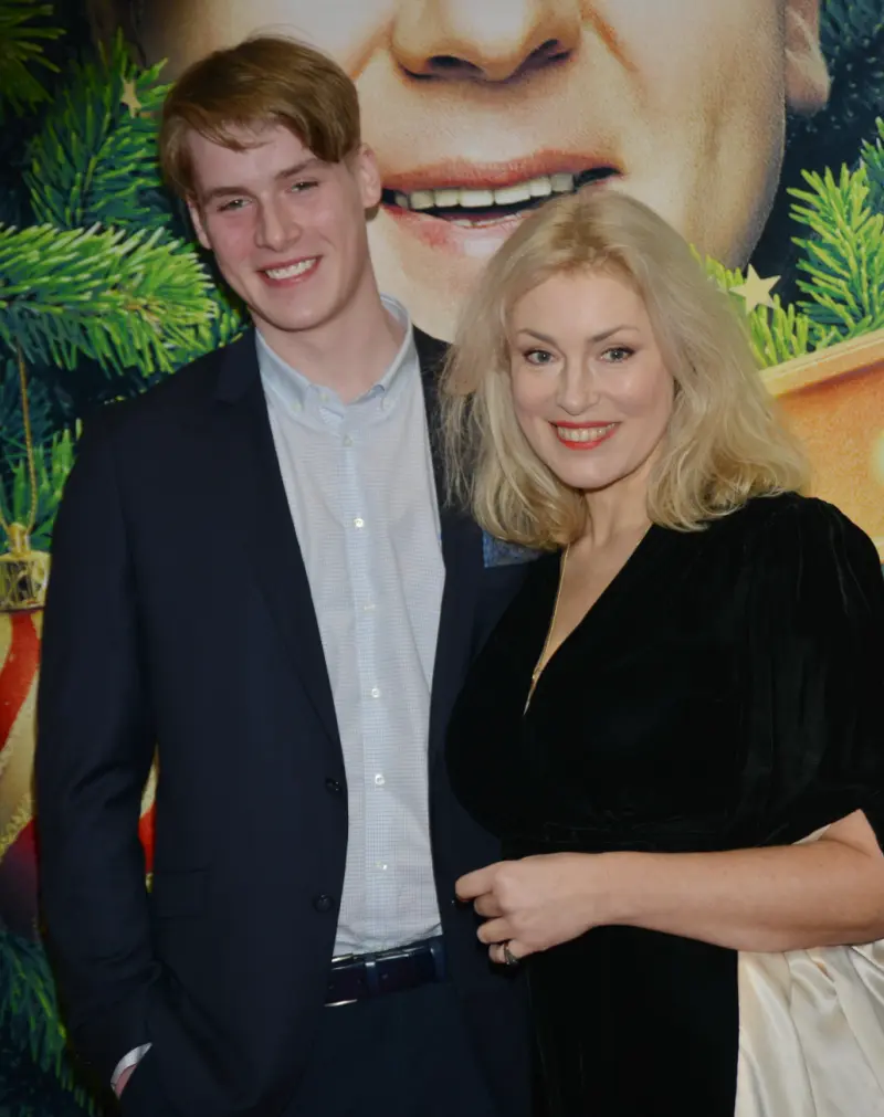 Как изменился старший сын Марии Шукшиной, который в одиночку воспитывает ребенка Мария Шукшина, Макар Касаткин, отец-одиночка, скандалы, личная жизнь звезд, сын актрисы, воспитание детей