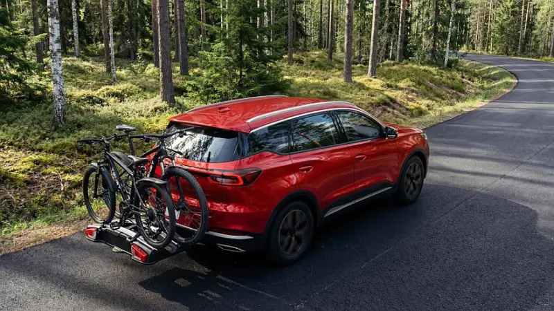 Новый Tenet T4L: длиннее, просторнее и с новым дизайном кормы Tenet T4L, АГР, Калуга, кроссовер, Chery, новый автомобиль, длиннобазный