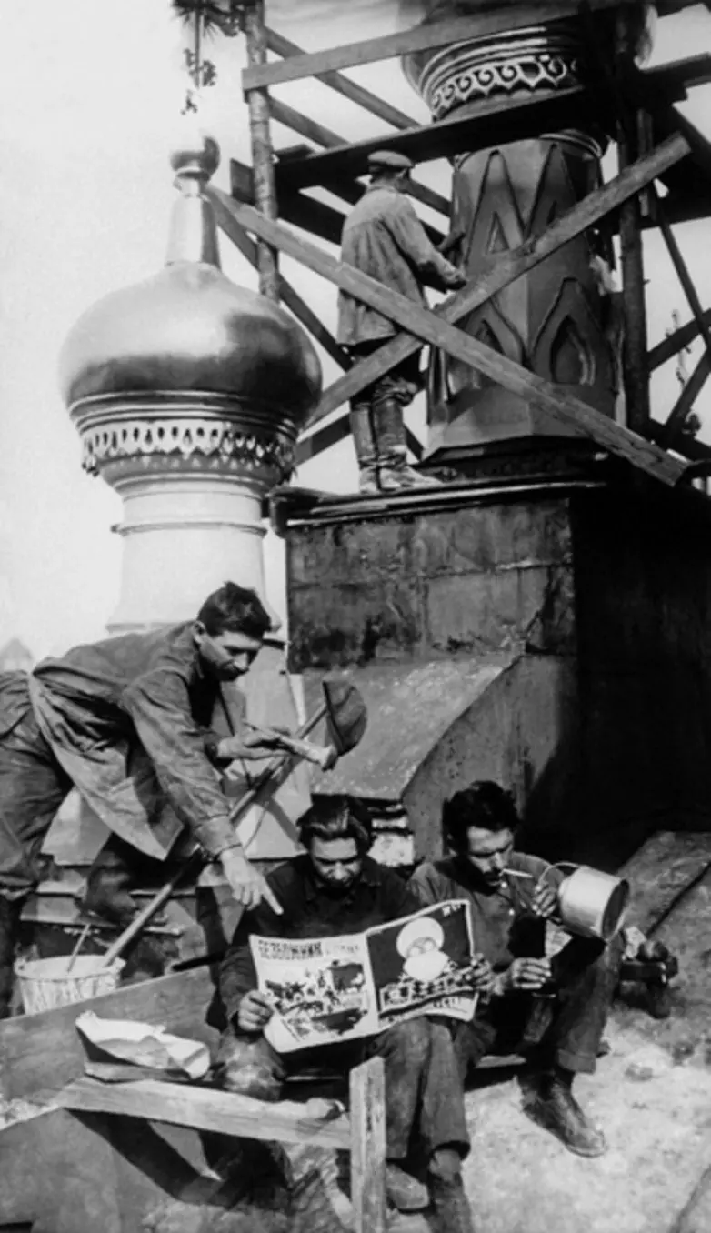 Часовая пауза: как проводили обеденный перерыв в СССР (28 архивных снимков) СССР, обед, перерыв, история, ретро, фотографии, советский союз, быт, рабочие, ностальгия