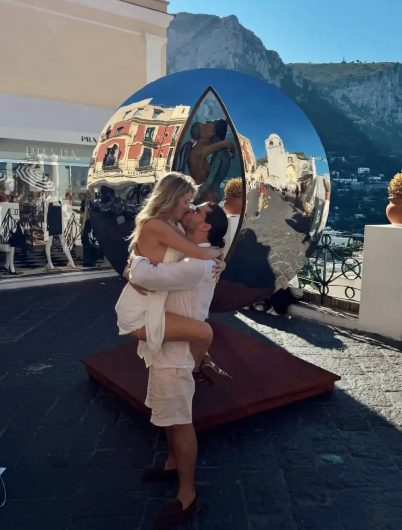 Романтика на закате: ведущая «Орла и решки» Мария Ивакова выходит замуж — кто стал её избранником? Мария Ивакова, Кирилл Гурбанов, Орел и решка, свадьба, предложение, бизнесмен, отношения, знаменитости