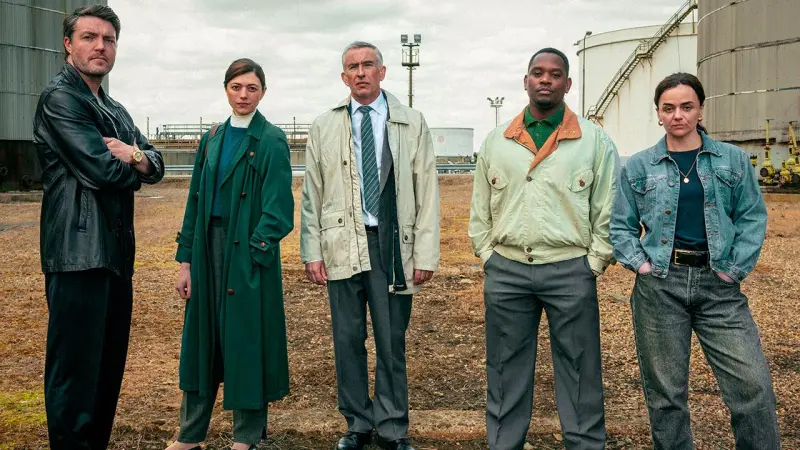 Гид по сериалам мая 2026: от «Паука-Нуар» до «Благих знамений» сериалы, премьеры, май 2026, Рик и Морти, Благие знамения, Паук-Нуар, Цитадель, Террор, Netflix, КИОН, Apple TV