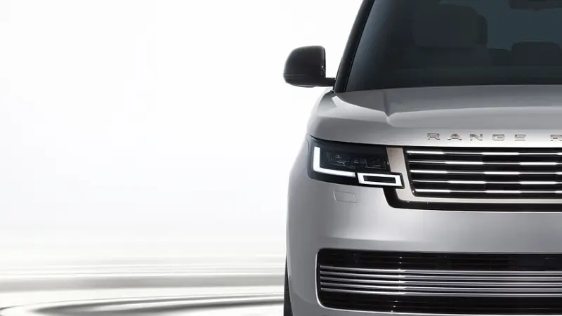 Land Rover показал Range Rover SV Ultra: самая роскошная версия с мотором V8 на 615 л.с. Range Rover SV Ultra, Land Rover, спецверсия, внедорожник, роскошь, V8, гибрид, эксклюзив