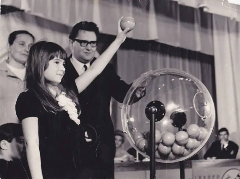 Культ за 30 копеек: невероятная история «Спортлото», покорившего Советский Союз спортлото, ссср, лотерея, олимпиада-80, советский спорт, леонид гайдай, лототрон, история азартных игр