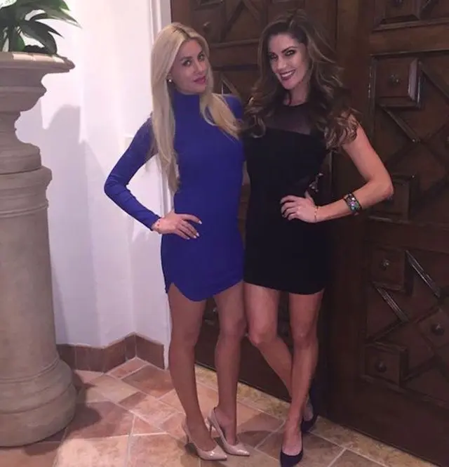 Магия приталенного кроя: 21 образ, где платье диктует правила игры мода, фотография, девушки, обтягивающие платья, стиль, женственность, гламур, красота