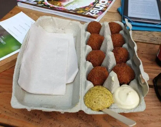 Ужин на грани фола: 18 примеров подачи еды, которую хочется не съесть, а спасти странная еда, подача блюд, кулинарные курьезы, антисервировка, ресторанный креатив, фуд-арт, смешная еда